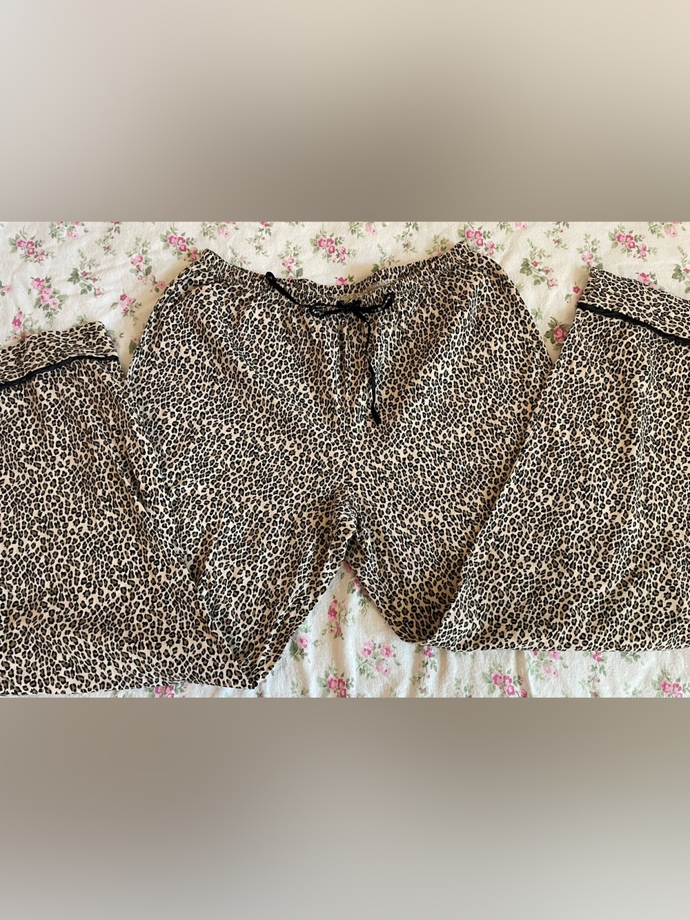 Leopard Print Women's Pajama Pants - Black & Tan